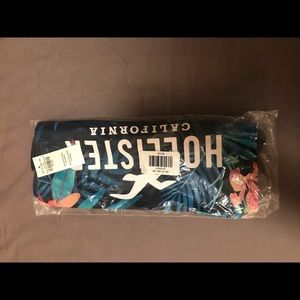 Hollister drawstring bag